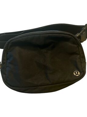 lululemon athletica Black Nylon Waist Belt Pack